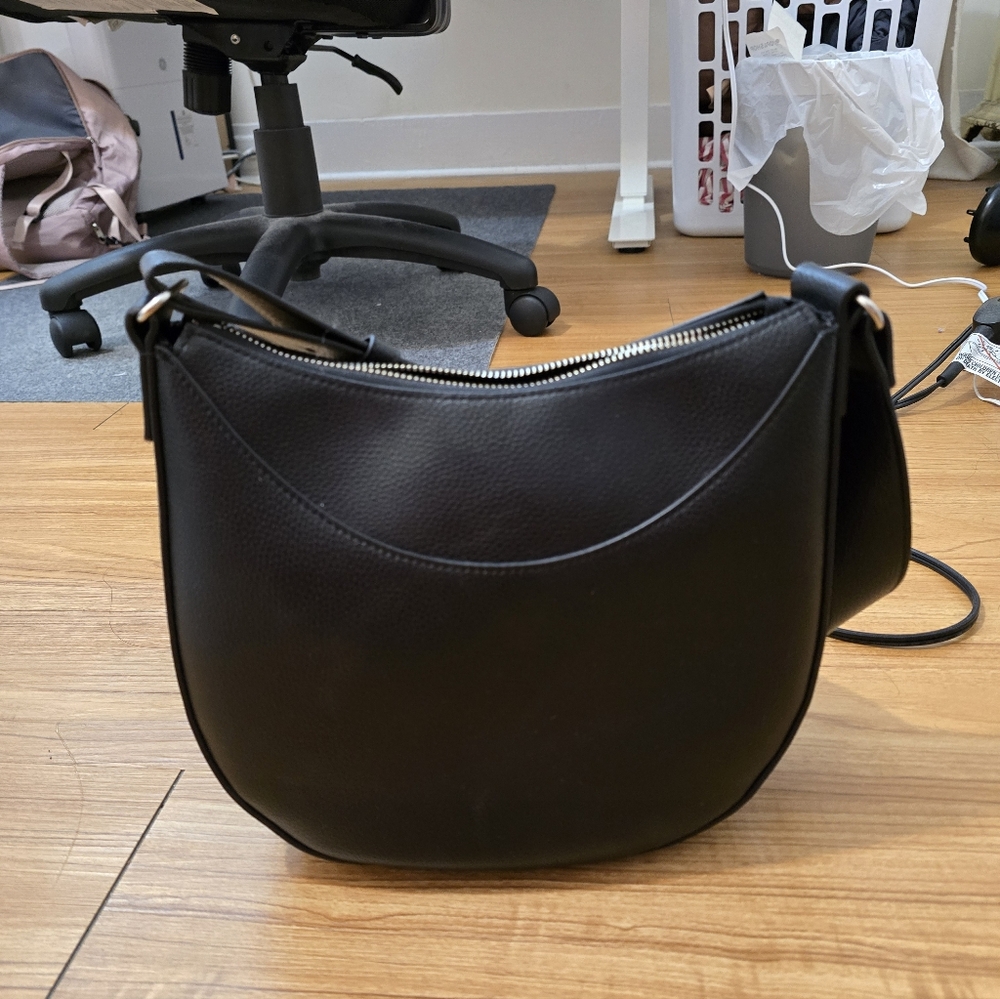 Uniqlo Adjustable Faux Leather Saddle Bag